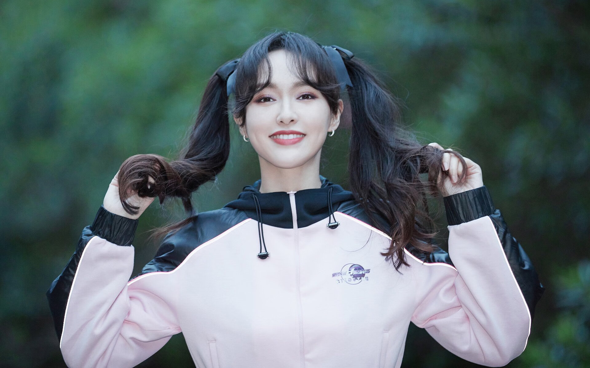 “切尔西高效反击压制PSG,战术完胜图赫尔”