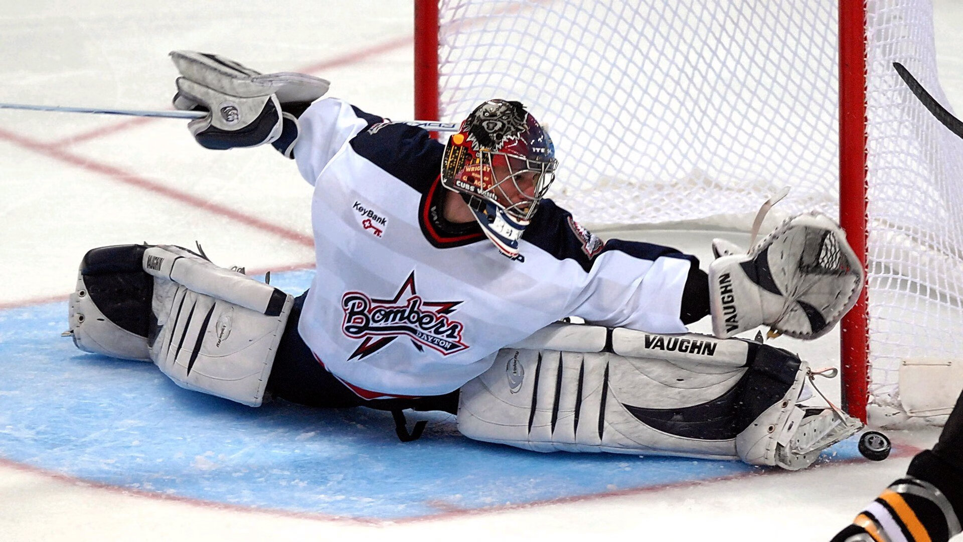 苏炳添重返校园参与运动会开幕式,苏炳添开场动作